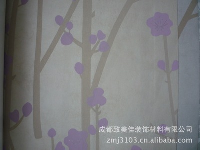 環(huán)保無紡布花卉墻紙 打造溫馨臥室與雅致客廳的藝術(shù)選擇